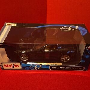 Maisto Black Die-Cast Corvette Stingray Model